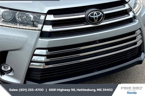 Used 2019 Toyota Highlander Limited image 22