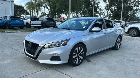 Used 2022 Nissan Altima 2.5 SV image 3