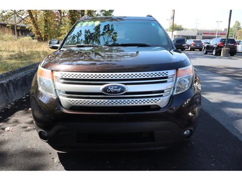 Used 2014 Ford Explorer XLT w/ Equipment Group 202A image 3