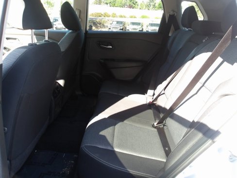 Used 2023 Nissan Rogue SV image 16