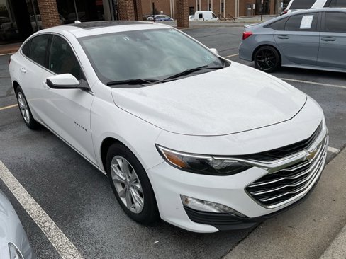 Used 2024 Chevrolet Malibu LT image 3
