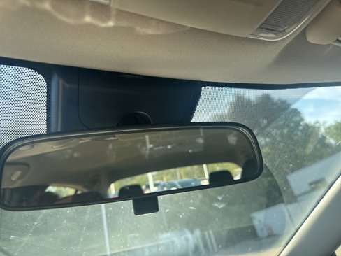 Used 2020 Toyota Corolla LE image 19