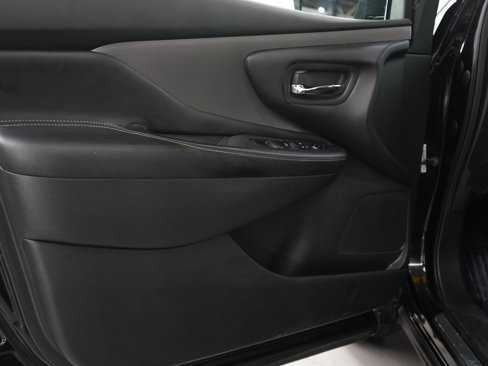 Used 2019 Nissan Murano SV image 18