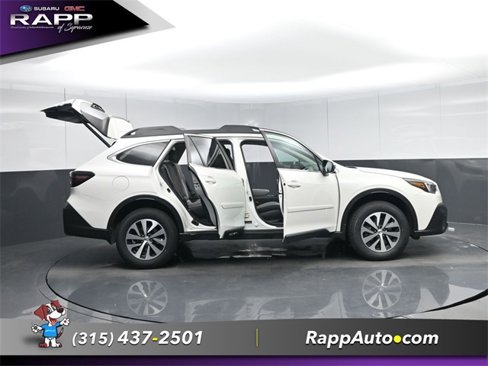 Used 2022 Subaru Outback Premium image 31