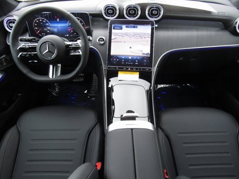 Certified 2025 Mercedes-Benz GLC 300 4MATIC image 33