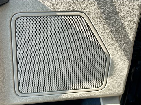 Used 2020 Ford F150 XLT image 18
