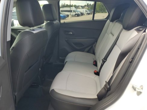 Used 2019 Chevrolet Trax LT w/ LT Convenience Package image 27