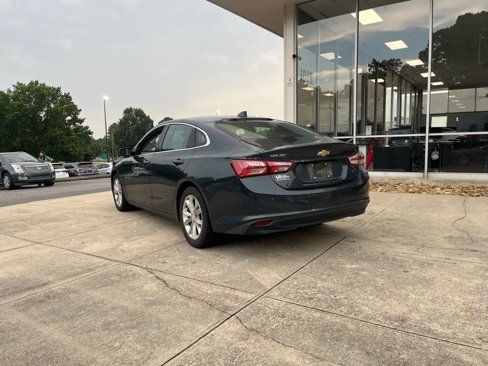 Used 2020 Chevrolet Malibu LT image 2
