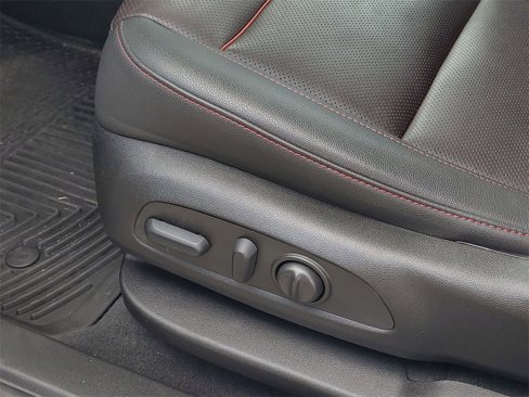 Used 2022 Chevrolet Blazer RS w/ Enhanced Convenience Package image 13