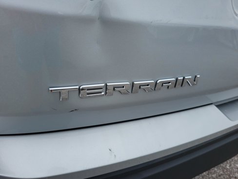 Used 2021 GMC Terrain SLE image 10