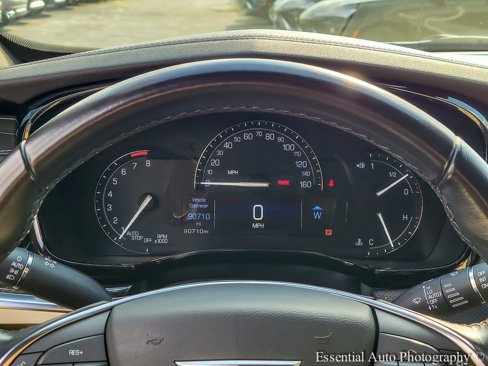 Used 2018 Cadillac XT5 AWD image 17
