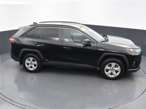 Used 2020 Toyota RAV4 XLE image 15