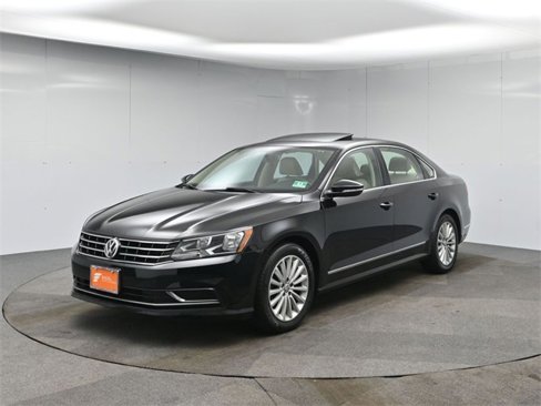 Used 2016 Volkswagen Passat 1.8T SE image 1