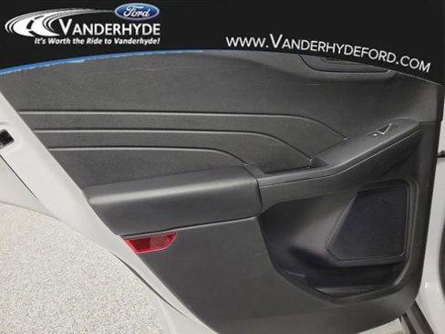 Used 2023 Ford Escape Active w/ Cold Weather Package image 10