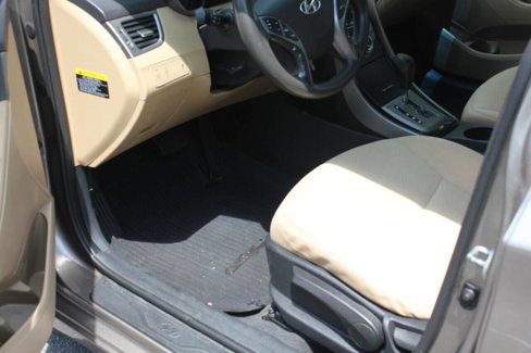 Used 2013 Hyundai Elantra GLS w/ Preferred Pkg image 9