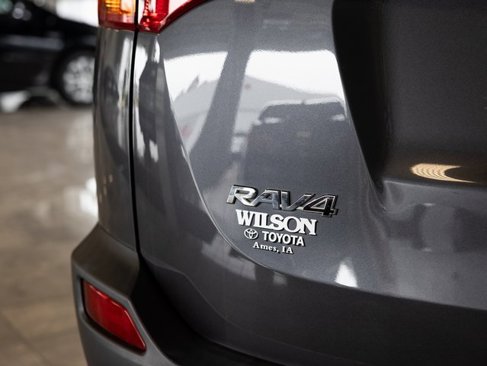 Used 2015 Toyota RAV4 XLE image 7