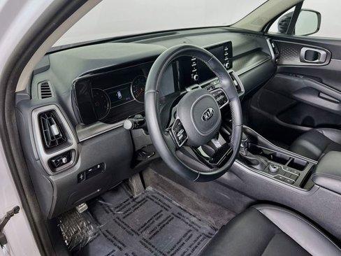 Used 2021 Kia Sorento S w/ Panoramic Sunroof Package image 9