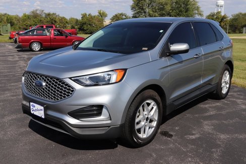 Used 2023 Ford Edge SEL image 6