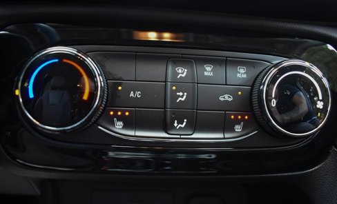 Used 2022 Buick Encore GX Preferred w/ Cold Weather Comfort Package image 35