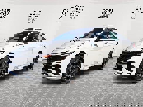 New 2025 Hyundai Elantra Sport image 3