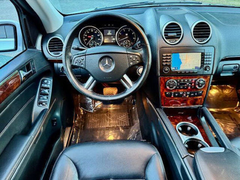 Used 2008 Mercedes-Benz GL 550 4MATIC image 24