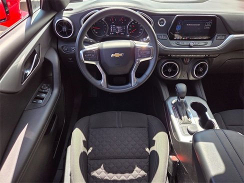 Used 2022 Chevrolet Blazer LT image 12