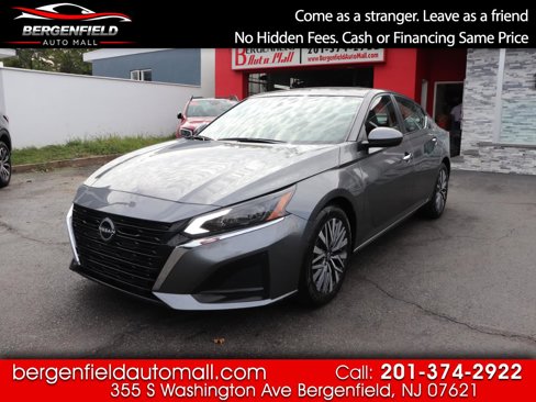 Used 2023 Nissan Altima 2.5 SV image 1