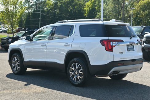 Used 2023 GMC Acadia SLT image 13