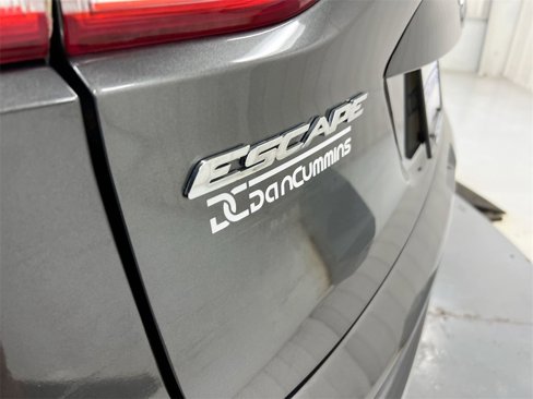 Used 2015 Ford Escape SE image 25
