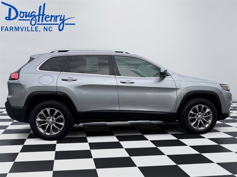Used 2020 Jeep Cherokee Latitude Plus image 6