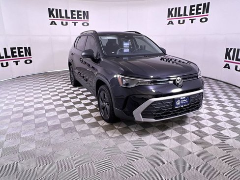 Used 2025 Volkswagen Taos S image 9