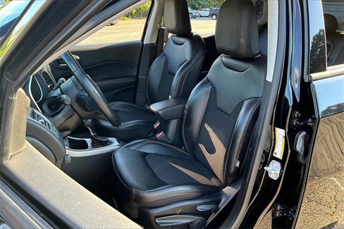 Used 2020 Jeep Compass Latitude image 21