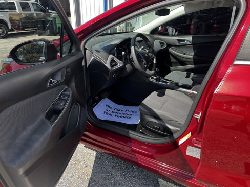 Used 2017 Chevrolet Cruze LT w/ Convenience Package image 23