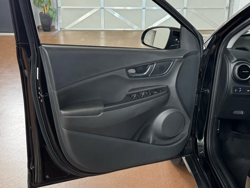 Used 2021 Hyundai Kona SEL Plus image 15