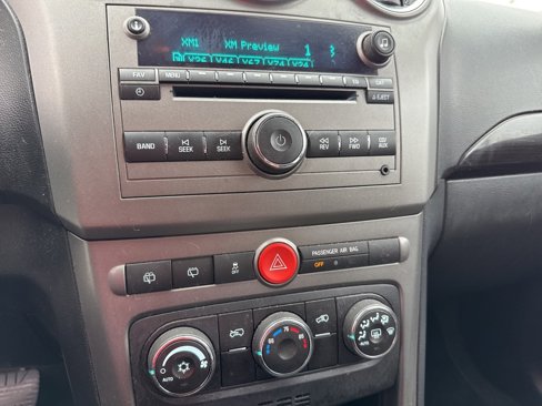 Used 2013 Chevrolet Captiva Sport LT image 17