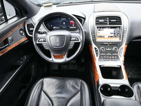 Used 2019 Lincoln Nautilus Reserve image 19