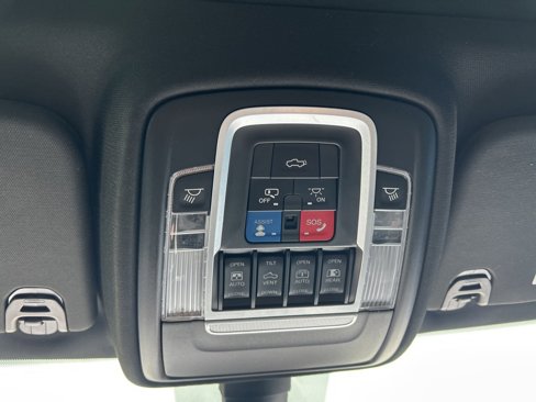 Used 2019 RAM 1500 Laramie image 68