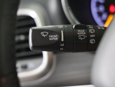 Used 2021 Jeep Grand Cherokee Limited image 27