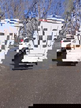 Used 2017 Chevrolet Express 3500 image 2