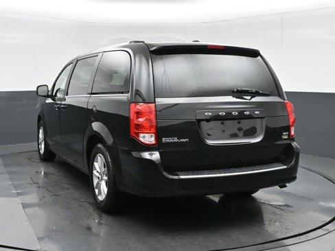 Used 2019 Dodge Grand Caravan SXT image 5