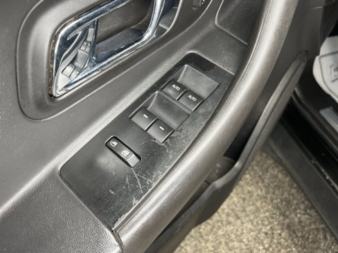 Used 2010 Ford Taurus Limited image 15
