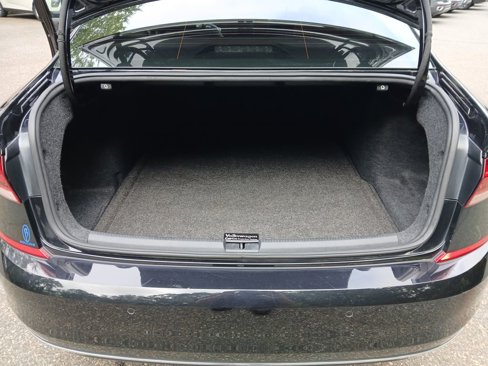 Certified 2020 Volkswagen Passat 2.0T SEL image 24