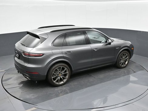 Certified 2020 Porsche Cayenne E-Hybrid w/ Premium Plus Package image 30