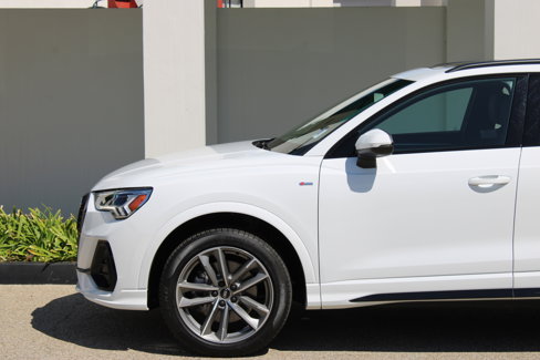 Certified 2025 Audi Q3 2.0T Premium w/ Convenience Package image 15