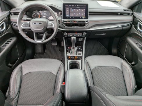 Used 2024 Jeep Compass Trailhawk image 24