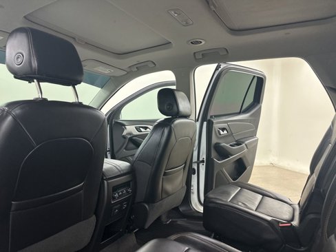 Used 2018 Chevrolet Traverse LT image 29