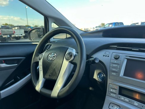 Used 2015 Toyota Prius Three image 19