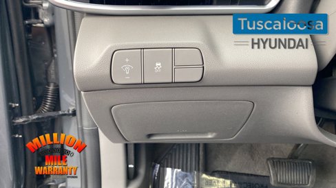 Used 2024 Hyundai Elantra SEL image 15