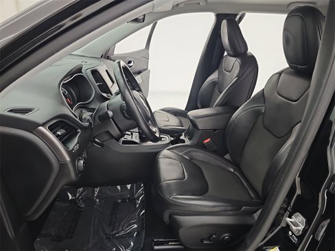 Used 2021 Jeep Cherokee Latitude Plus image 19