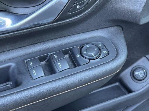 Certified 2018 GMC Terrain SLE w/ Driver Convenience Package image 14